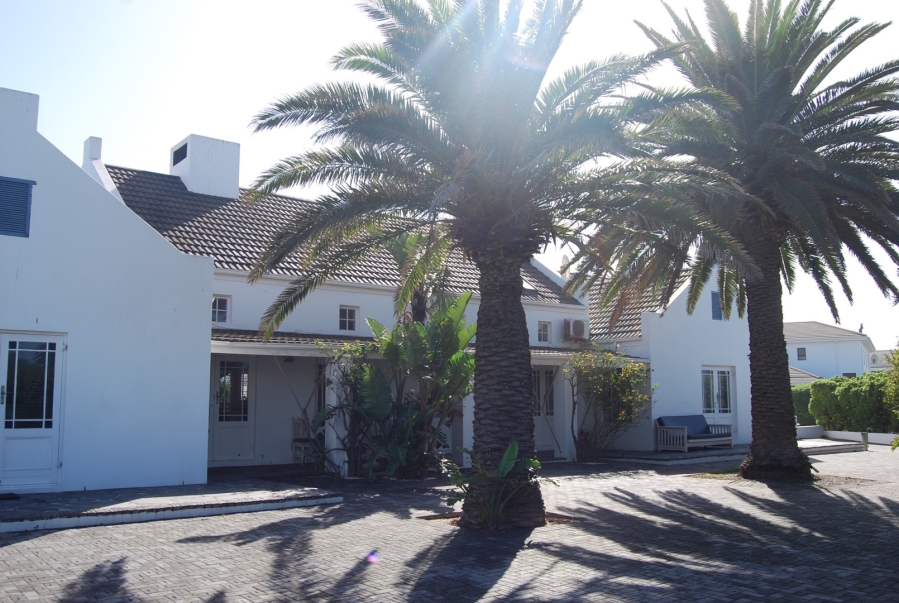 To Let 8 Bedroom Property for Rent in Shelley Point Western Cape